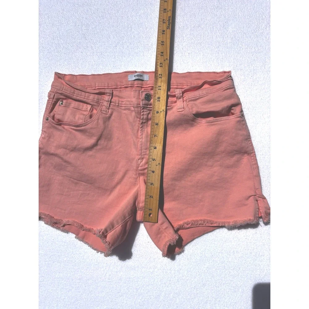 Kensie Jeans Pink Denim Cut Off Shorts Size 10/30 Frayed Hem Stretch‎ Salmon